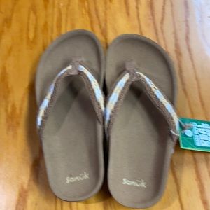 Women’s sanuk sandals